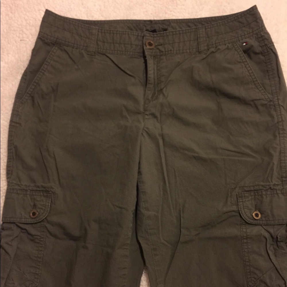 Tommy Hilfiger olive green cropped pants
